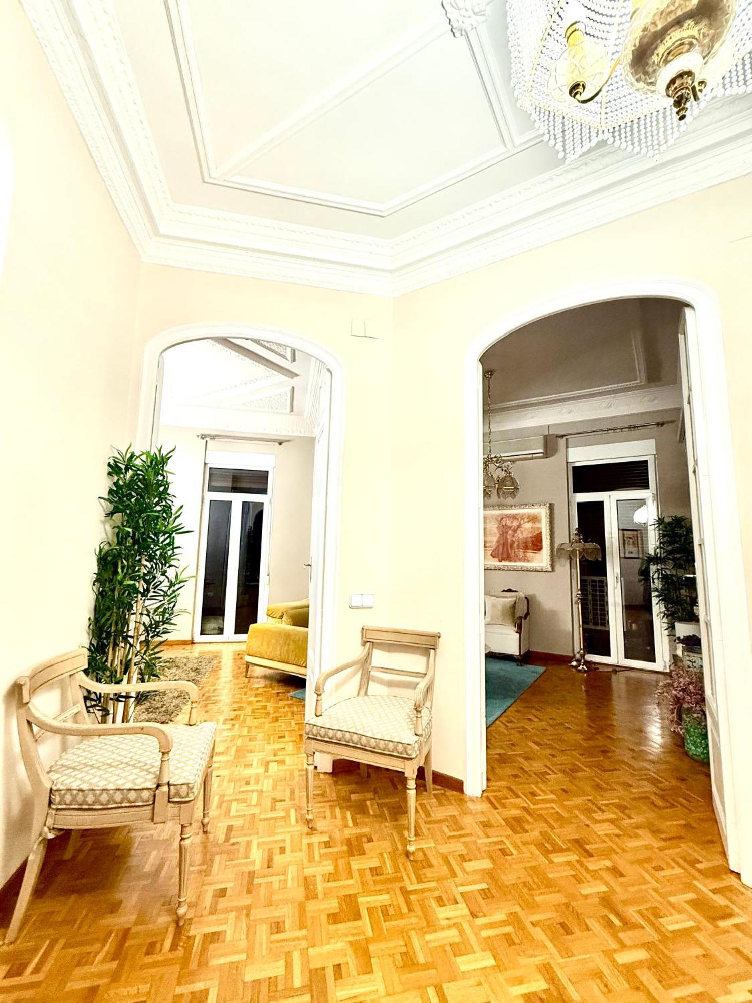 El Palacete Gran Via Valence Extérieur photo